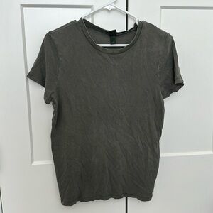 urban outfiters green t shirt